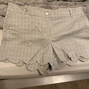 Crown and ivy scalloped shorts size 16